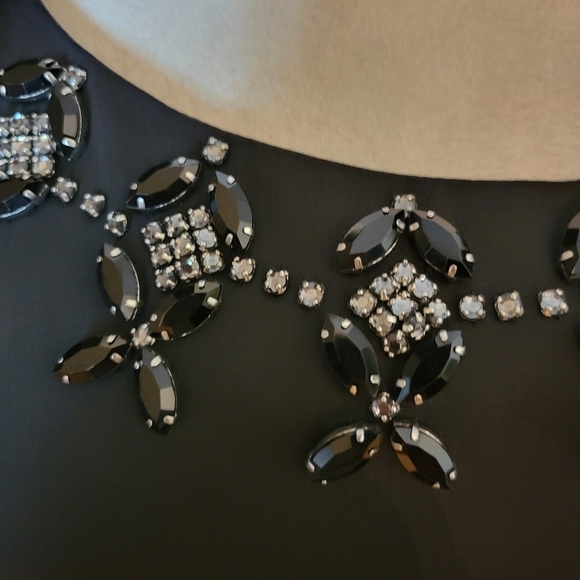 Talbots Black Sleeveless Jeweled Neckline Cocktail Dress Size 12 - Picture 3 of 5